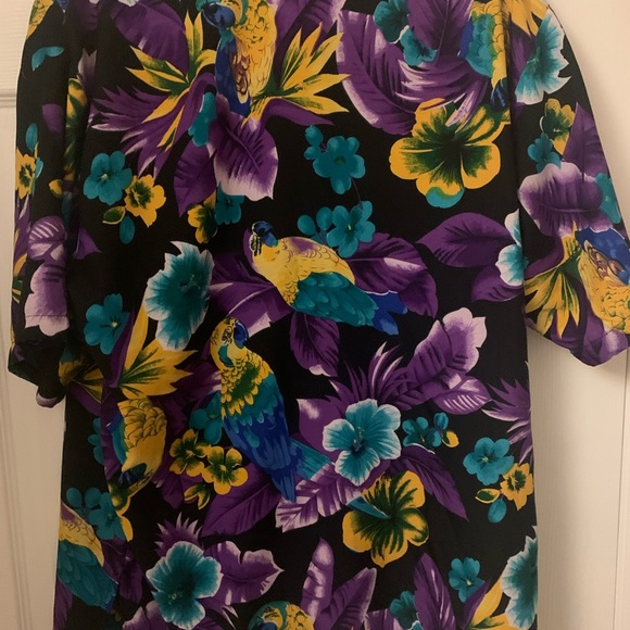 Mens Med silky tropical tourist shirt. - Picture 2 of 4